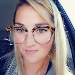 Meet your Posher, Gisela